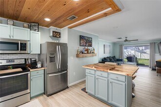 2115 9th Ave W in Bradenton, FL - Building Photo - Building Photo