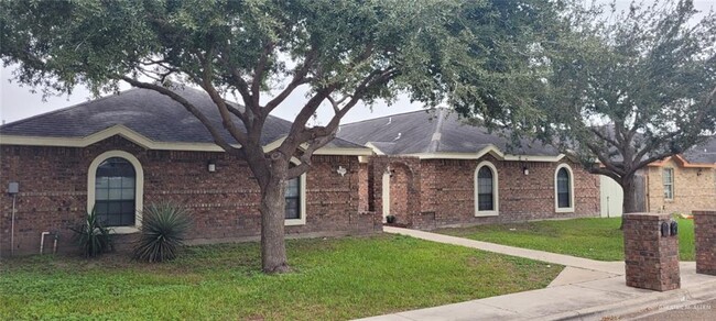 property at 2020 Aruba Dr