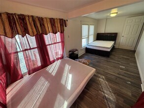 127 Baker St in Johnson City, NY - Building Photo - Building Photo