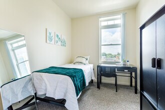 Corner House Apartments in Ann Arbor, MI - Building Photo - Interior Photo