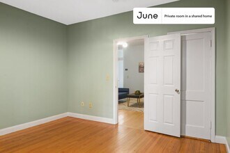 Private bedroom in 4 bed/1 bath Home in Boston, MA - Building Photo - Building Photo