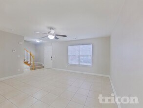 1711 Southwind Dr in Charlotte, NC - Foto de edificio - Building Photo