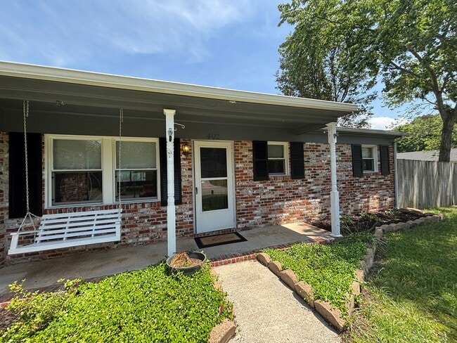 402 Aspen Dr in Newport News, VA - Building Photo - Building Photo