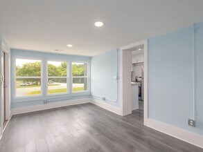 1917 Tucker St in Burlington, NC - Building Photo - Building Photo