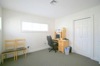 167 Auburn St, Unit 2 in Cambridge, MA - Foto de edificio - Building Photo