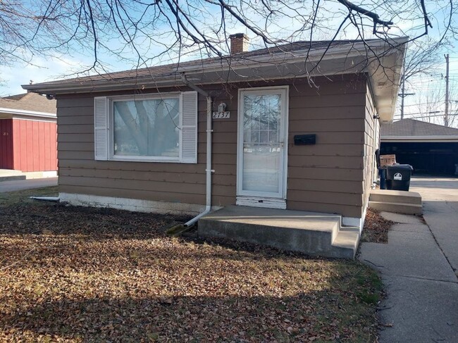 property at 2737 Hamilton Ave