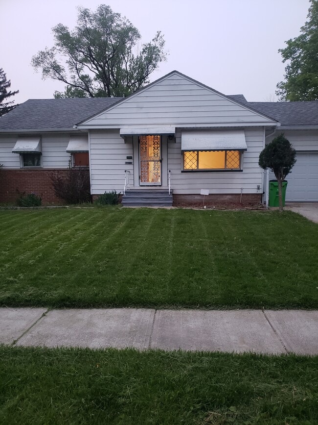 property at 19213 Sumpter Rd