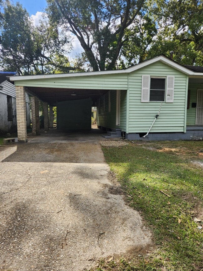 3936 Dalton St in Baton Rouge, LA - Building Photo - Building Photo
