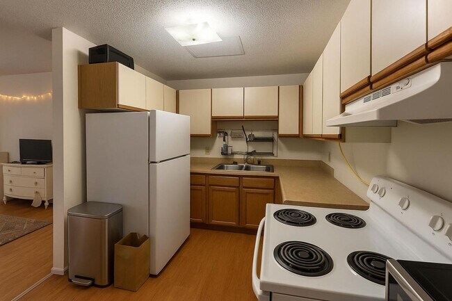 66 Hungerford Terrace in Burlington, VT - Building Photo - Building Photo