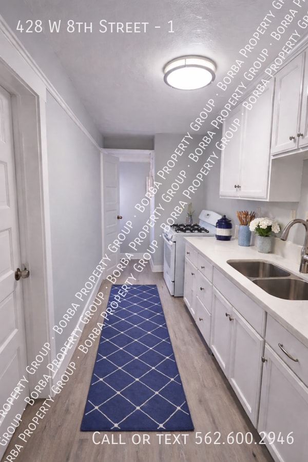 428 W 8th St in Long Beach, CA - Building Photo - Building Photo