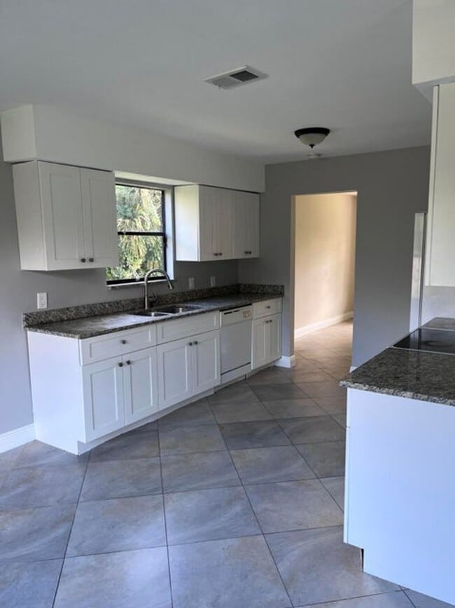 property at 8760 Lyndall Ln