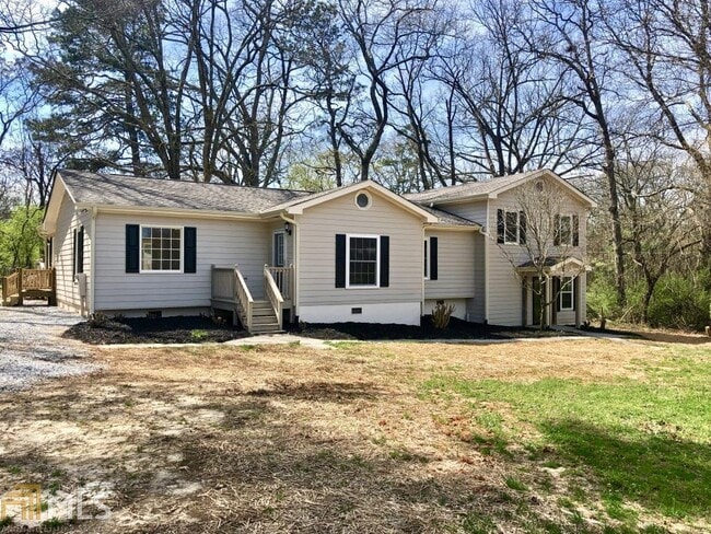 property at 752 Atlanta Hwy NW