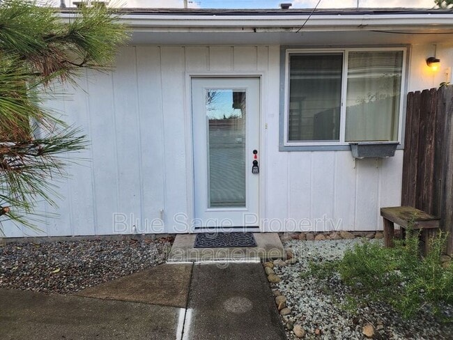 property at 500 S 3rd Pl
