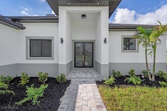 3234 NW 21st Terrace in Cape Coral, FL - Building Photo - Building Photo