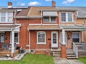 408 S Lincoln Ave in Lebanon, PA - Building Photo