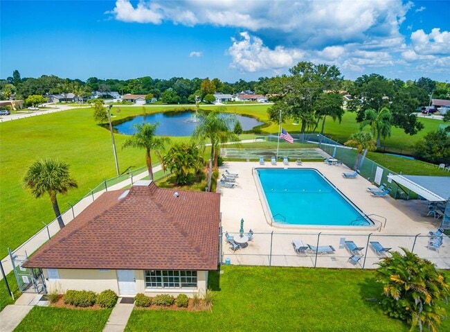 9992 86th St in Seminole, FL - Building Photo - Building Photo