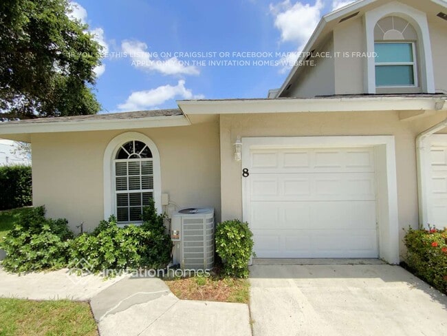 property at 8 Erwood Pl