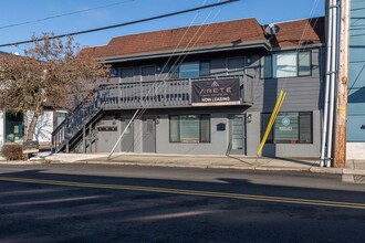 1907 Main St in Washougal, WA - Foto de edificio - Building Photo