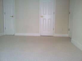 235 Metropolitan Dr in Milpitas, CA - Building Photo