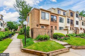 14 Docena Ct in Gaithersburg, MD - Building Photo