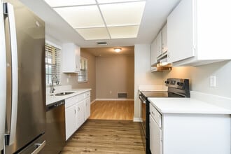 4750 Kempston Dr in Orlando, FL - Building Photo - Building Photo