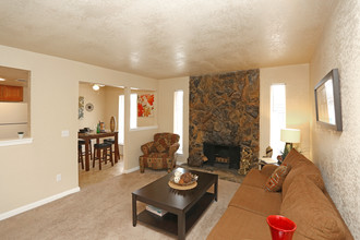 Sunnyview Apartments in Oklahoma City, OK - Building Photo - Interior Photo