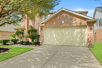 21226 Springbrook Hollow Ct in Spring, TX - Building Photo - Building Photo