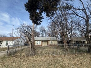 2517 SW 42nd St in Oklahoma City, OK - Building Photo - Building Photo