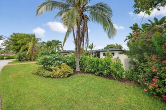 1981 Coral Gardens Dr in Wilton Manors, FL - Building Photo - Building Photo