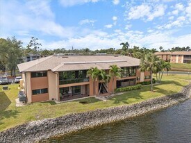 17424 Birchwood Ln in Ft. Myers, FL - Building Photo