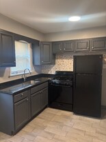 2057-2068 W 135th St in Blue Island, IL - Building Photo