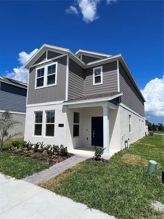 1407 Viscaya Cove Blvd in Winter Garden, FL - Foto de edificio