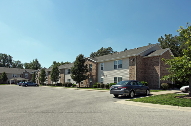 Brooklyn Manor Apartments in Fort Wayne, IN - Building Photo - Building Photo