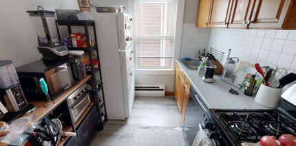 224 Banks St, Unit 220#5 in Cambridge, MA - Building Photo - Building Photo