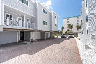 12274 1st St W in Treasure Island, FL - Building Photo - Building Photo