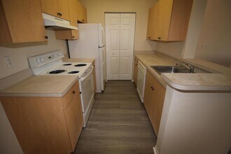10360 Fox Trail Rd S, Unit 1602 in West Palm Beach, FL - Building Photo - Building Photo