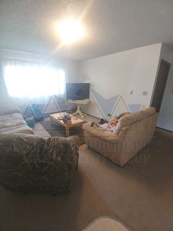 1537 E Person St in Laramie, WY - Foto de edificio - Building Photo