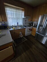 335 E Providencia Ave, Unit 101 in Burbank, CA - Foto de edificio - Building Photo