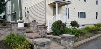 28 Lyon St, Unit 28 Lyon St. Apt. 3 in Worcester, MA - Building Photo