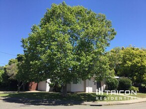 540 Cabrillo Ave in Vallejo, CA - Building Photo - Building Photo