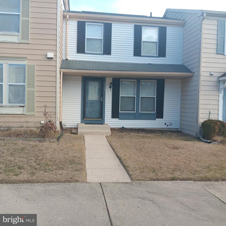 12039 Beltsville Dr in Beltsville, MD - Building Photo