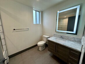 kit692 in Los Angeles, CA - Building Photo - Interior Photo