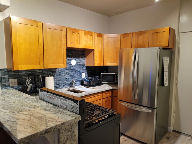 355 Kalanianaole St in Hilo, HI - Building Photo - Building Photo