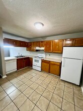 154 Villa Ct in West Columbia, SC - Building Photo - Building Photo