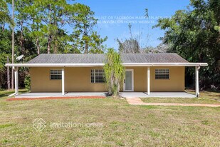 13355 43rd Rd N in West Palm Beach, FL - Building Photo