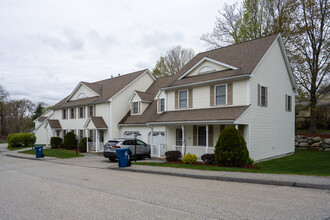 Concord Crossing in Billerica, MA - Building Photo - Building Photo