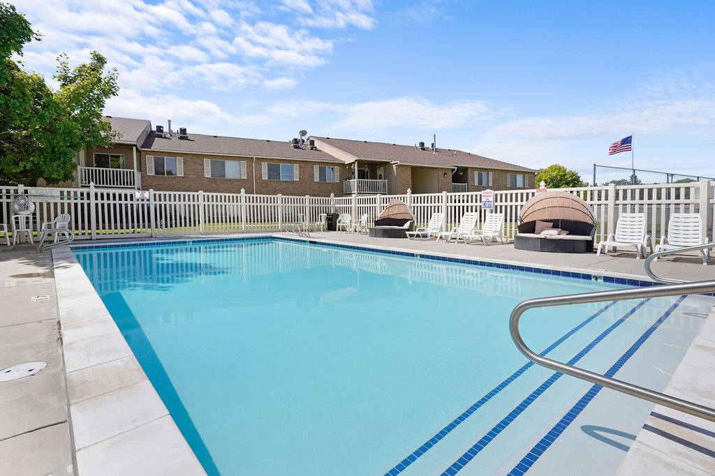 Lincoln Park Apartments in Taylorsville, UT - Foto de edificio
