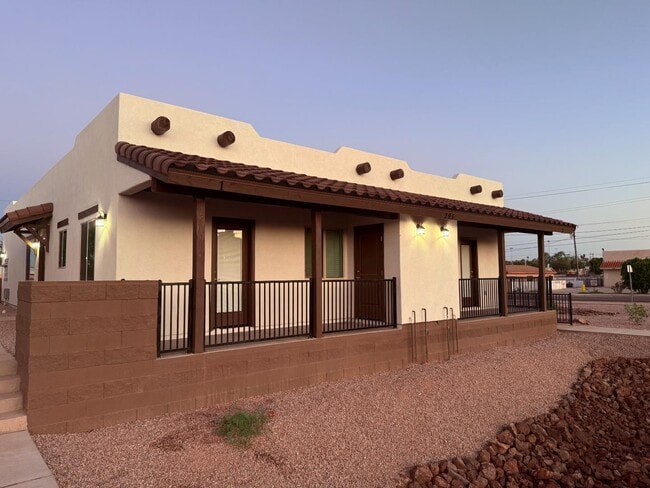 295 S Avenue A in Yuma, AZ - Building Photo - Building Photo