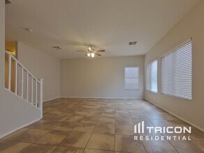 8423 W Hamster Ln in Tolleson, AZ - Building Photo - Building Photo