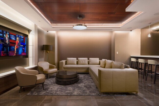 175 E 96th St in New York, NY - Building Photo - Building Photo